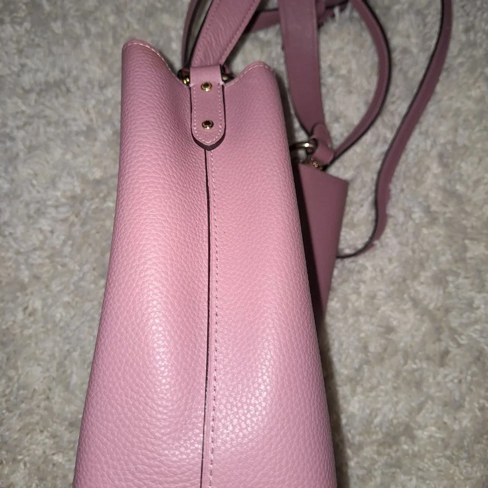 Coach Bucket Bag - Picture 4 of 7